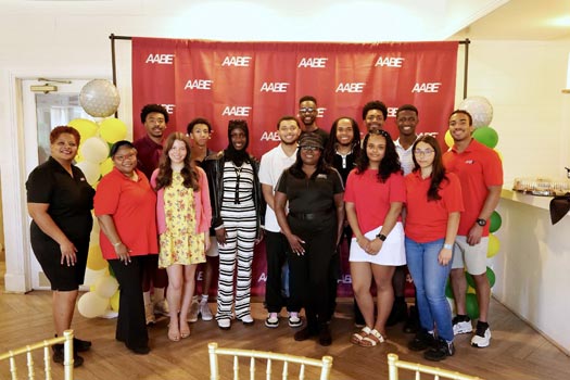 SJI Employees Help Fund $71,000 in Scholarships for Local Students 